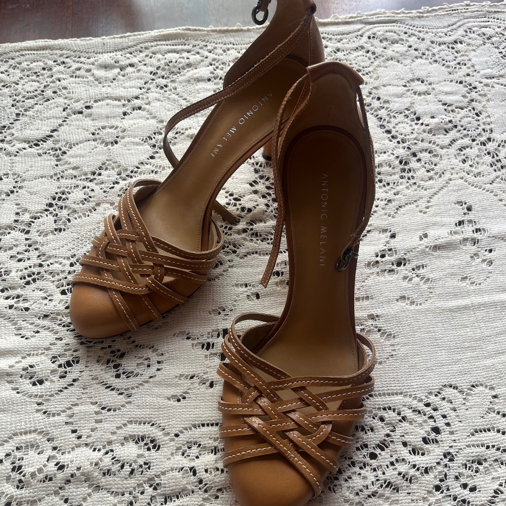 Antonio Melani Women's Heels Size 8.5.